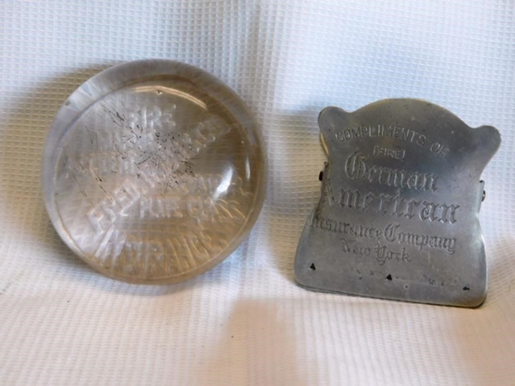 Lot of 2 items
